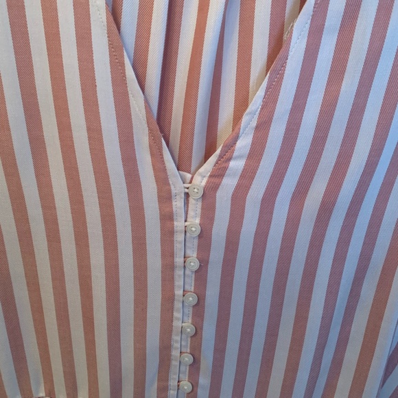 Madewell | Courtyard Ruffle Hem Blouse - Picture 10 of 11